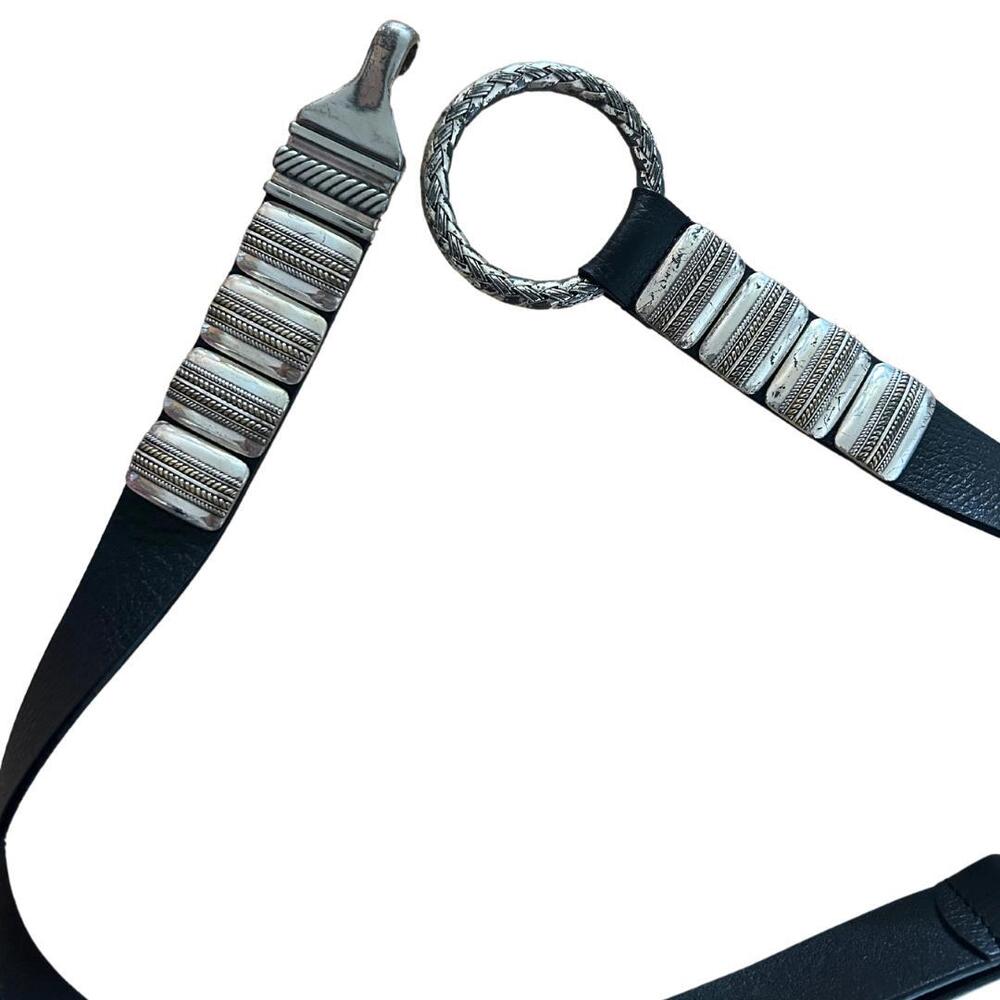 Chico's Western Silver Gold Tone Ring Hook Buckle M/L Black Leather Waist Belt
